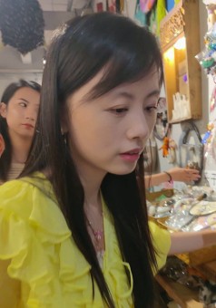 089【CSCD】少妇商店撅着屁股挑选商品，白色屁股半透明内内