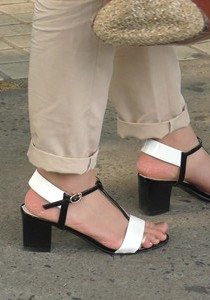 且听风吟4K丝足-温润如玉的仟细美足[0.97G]