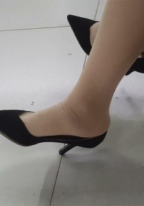 020逸动的肉丝高跟