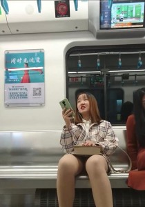 4K无水印性感美腿视频[220MB]