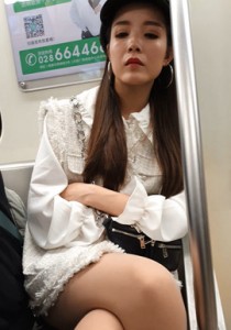 4K无水印性感美腿视频[232MB]