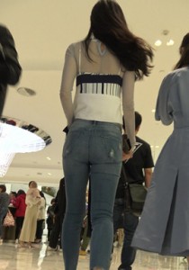 【若只是初见】银白高跟性感紧牛翘臀美少妇[2.11G]