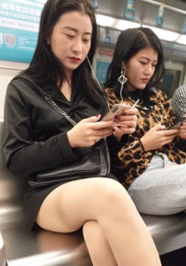 4K无水印性感美腿视频[157MB]