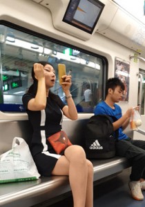 4K无水印性感美腿视频[205MB]