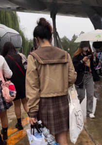 【TIMCOB】⭐精品CD⭐JK学生妹！牛仔裤脱了漏出丁！坐镜头！[1.99G]