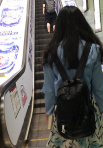 【TIMCOB】⭐CD原创⭐穿着吊带袜上班？？地铁遇到蓝色N丝袜[231M]