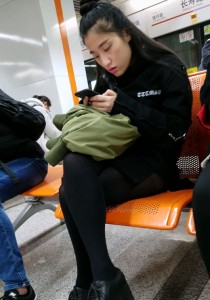 黑衣黑丝黑鞋[585M]