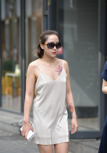 尖尖的翘翘的，我很喜欢她的美她的时尚222张原图