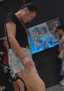 鞋店系列长腿美女肉丝袜试穿波纹高跟[220M]