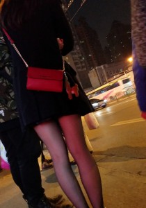 夜晚黑色连衣短裙黑丝[354M]