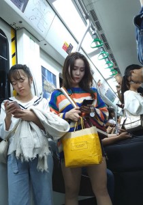 4K无水印性感美腿视频[277MB]