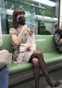 4K无水印性感美腿视频[3.26G]