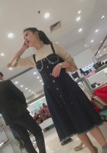 鞋店系列圆润高挑连衣裙美少妇鞋店试鞋[540M]