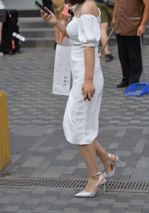 白色包臀裙高跟大女，懂她得请收藏原图28张