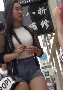 【街拍之魂】极品超紧热牛爆臀妹妹(二)[2.10G]