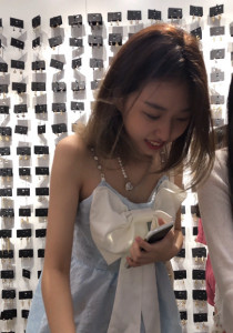 【TIMCOB】⭐CD原创精选9.15⭐日常街拍甜美小姐姐！穿着清凉1.17G]