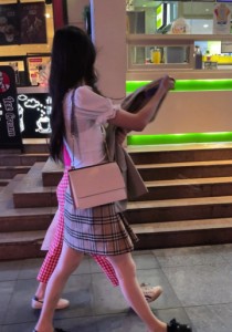 【TIMCOB】⭐CD系列⭐身材长相好的OL！下班买奶茶！肉色丝袜[440M]