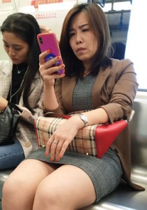 4K无水印性感美腿视频[229MB]