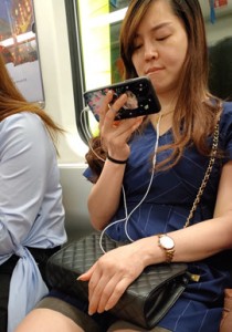 4K无水印性感美腿视频[723MB]