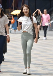 180瑜伽带来的曲线视觉美49张