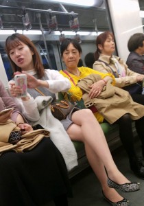 毛衣肉丝学生妹[554M]