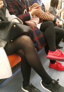 灰衣黑丝休闲鞋[579M]