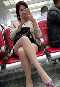 肉丝闪烁的紫色尖头高跟[1.63G]