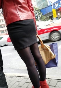 红色夹克黑丝[640M]