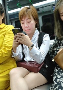 4K无水印性感美腿视频[185MB]