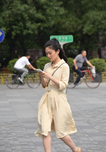 邻家姑娘长裙高跟玉腿44张