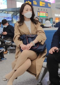 蛇皮高跟肉丝袜风衣精品少妇[1.9G]