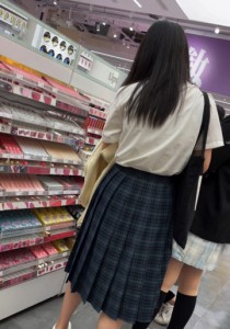 【TIMCOB】⭐CD系列⭐JK长裙小姐姐！穿白内和闺蜜出来臭美！[590M]