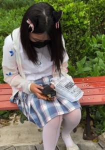 【TIMCOB】⭐精品CD⭐白丝袜JK小姐姐！突然扶着树！NN黄了! [1.26G]