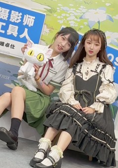 1284【KFC】洛丽塔裙学生妹拍照逛展·灰色内内低角度前后CD