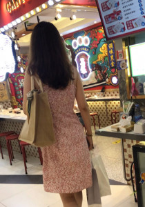 【TIMCOB】⭐CD原创⭐超清CD两部小姐姐！轻微拨裙差点被发现[615M]