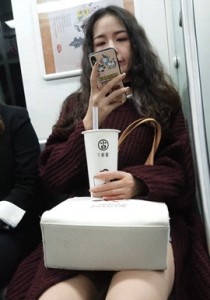 4K无水印性感美腿视频[144MB]